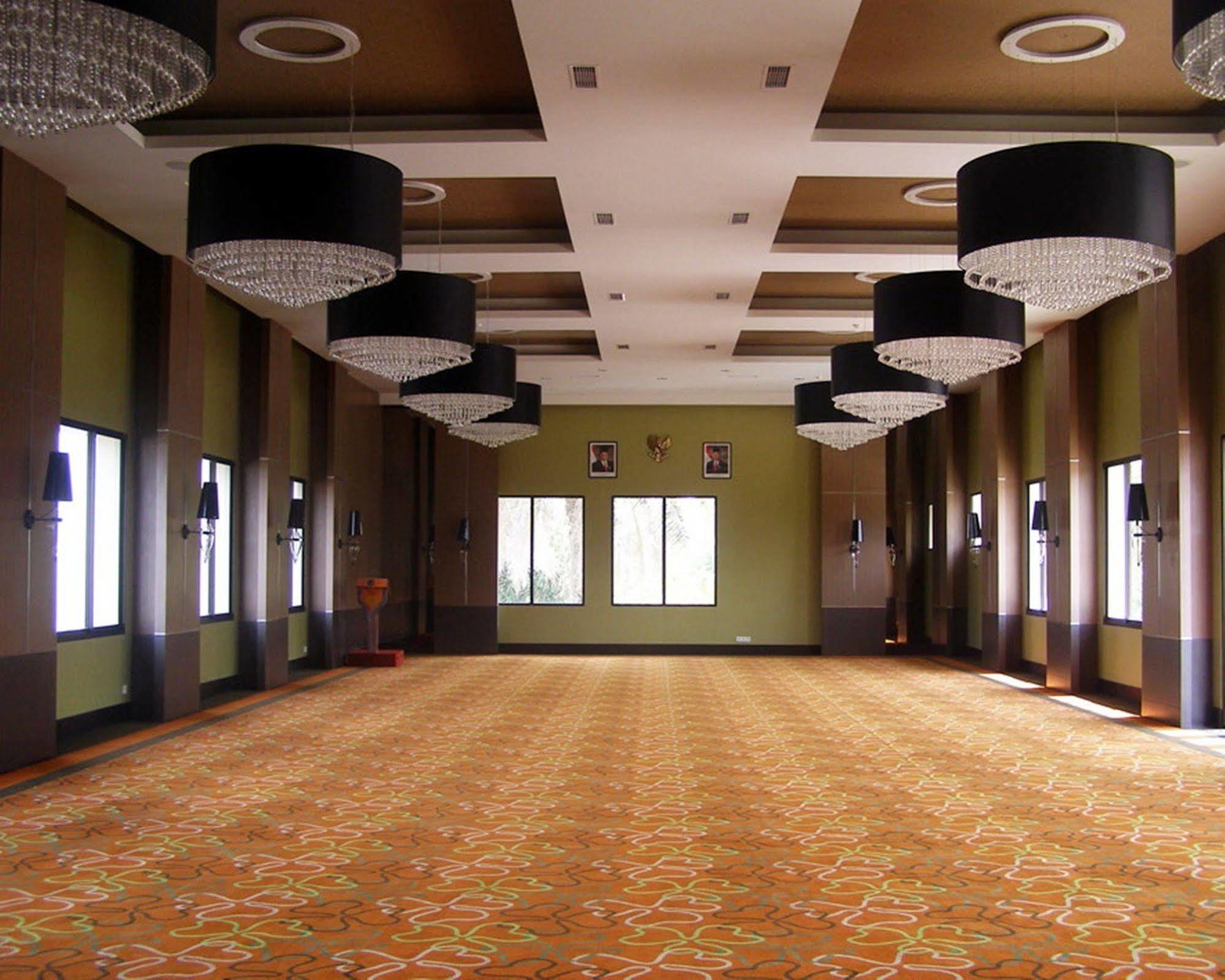 The Oxalis Regency Hotel Magelang Kültér fotó