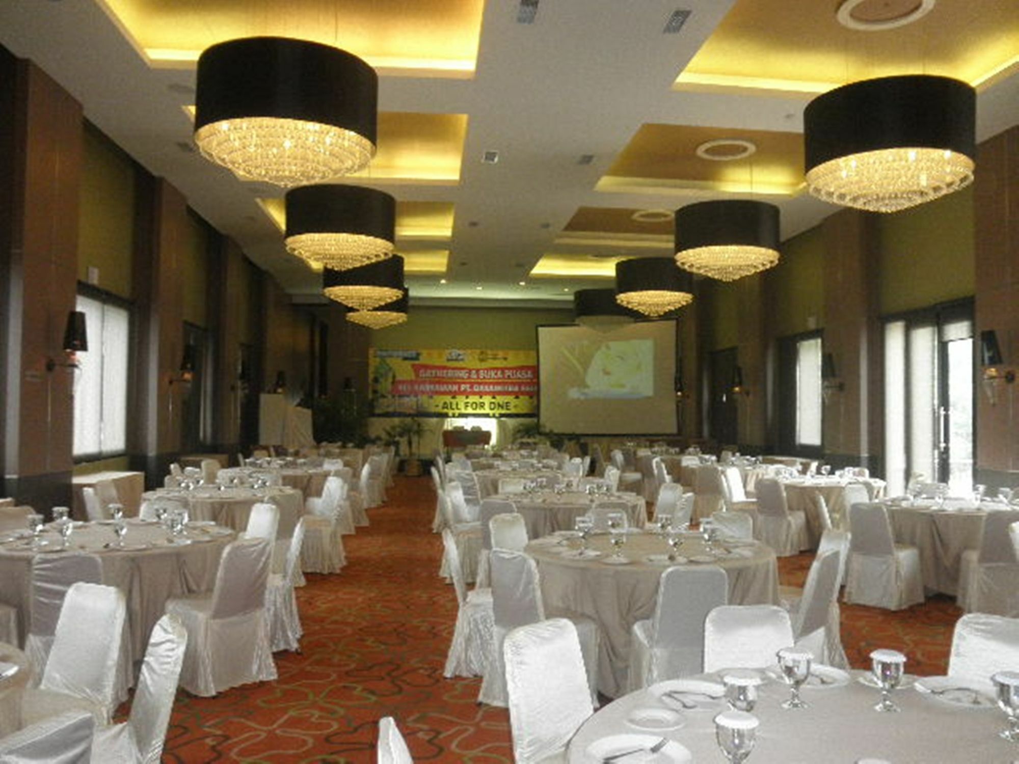 The Oxalis Regency Hotel Magelang Kültér fotó